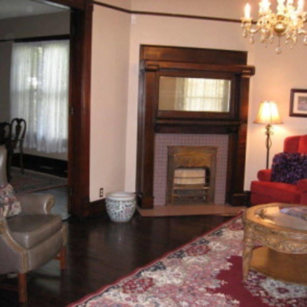 Home Sweet Home Bed & Breakfast Paris Exterior photo